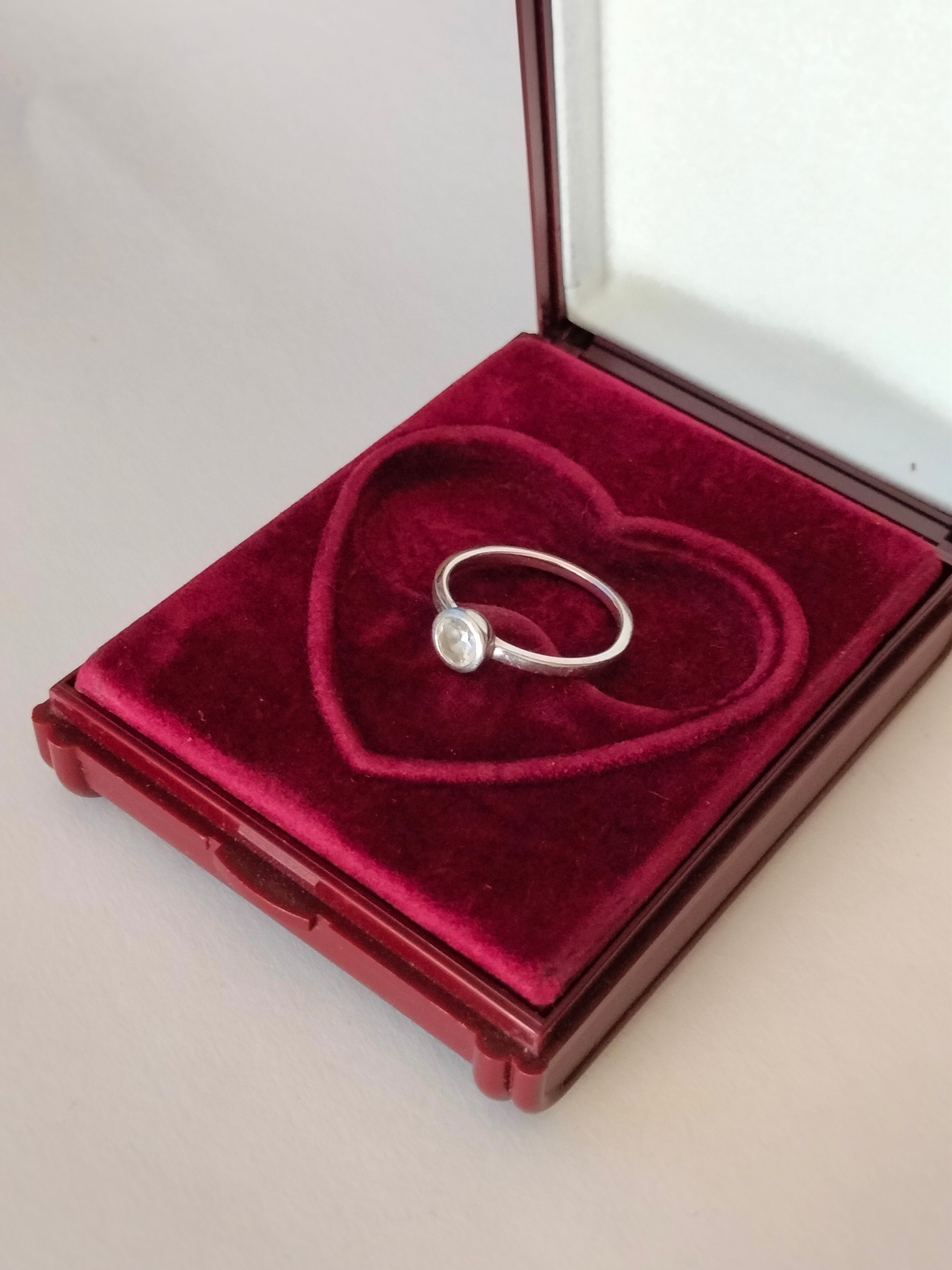 Modern silver ring, 17.9mm, 925 silver, CZ stones