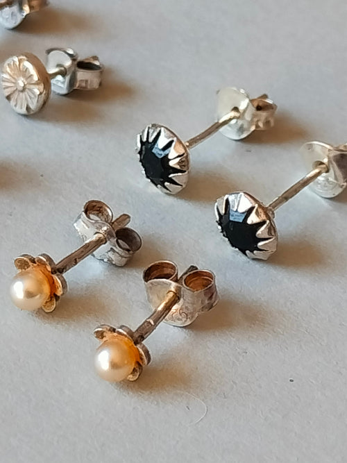 6 Sets of silver earrings, all 925 or 830, vintage mostly, average condition